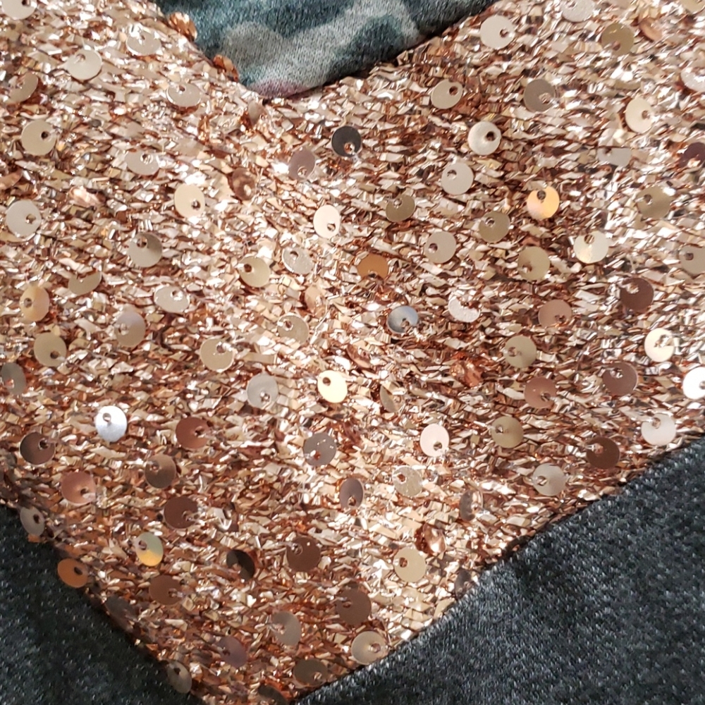 Sequin pull over - Picture 3 of 4
